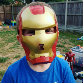 Iron man červeno-zlatá maska